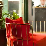 Handsome Hotel