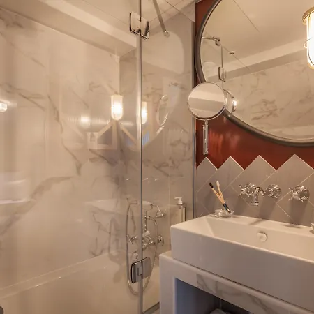 Handsome Hotel Parigi