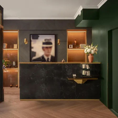 Handsome Hotel 3*