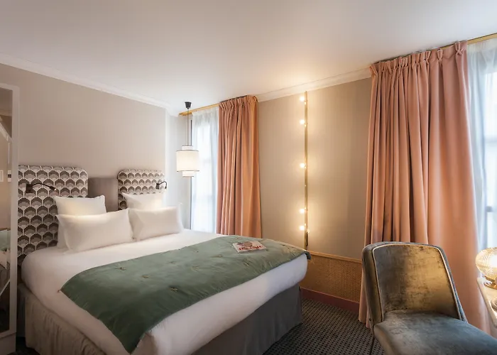 Handsome Hotel