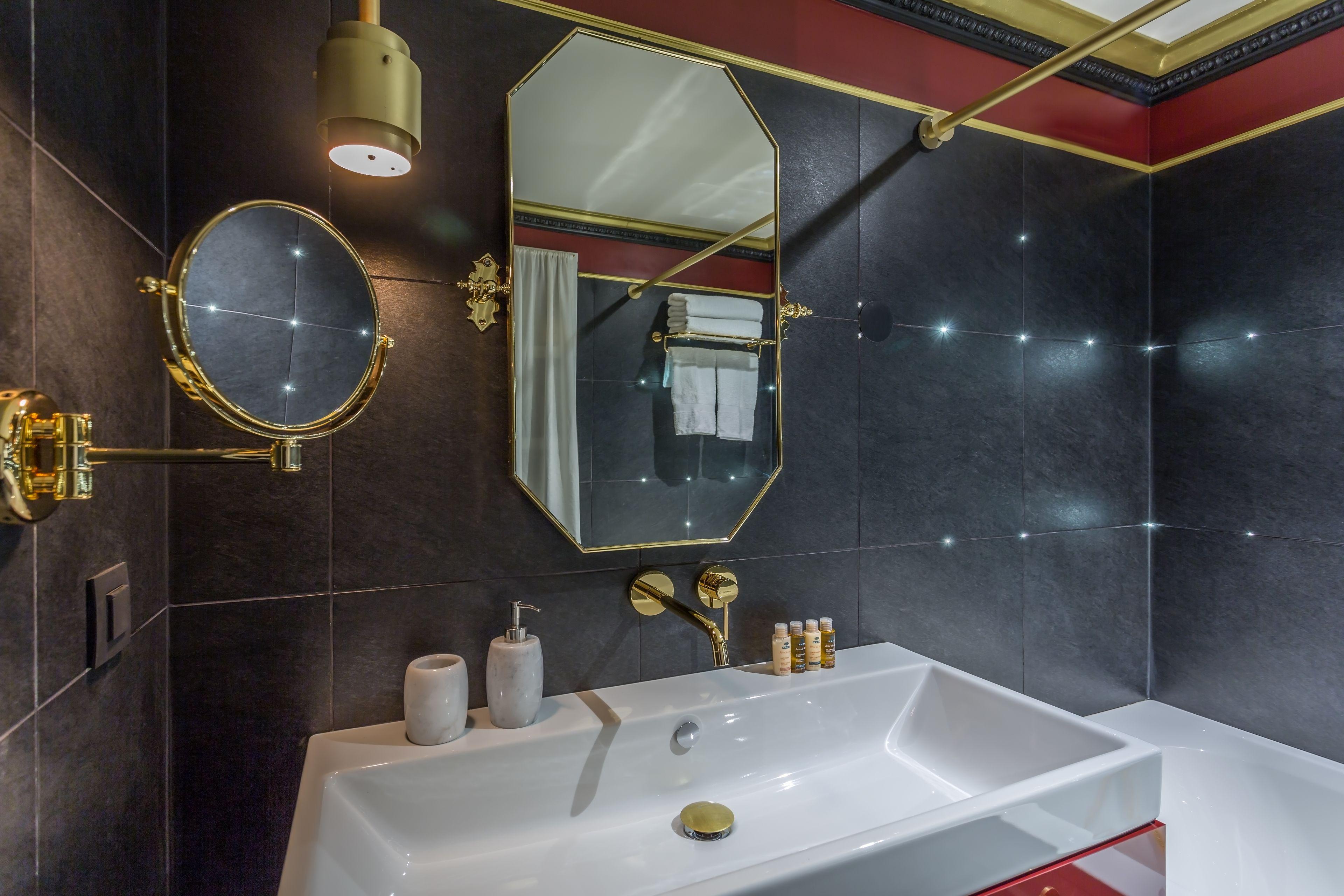 Handsome Hotel Parigi